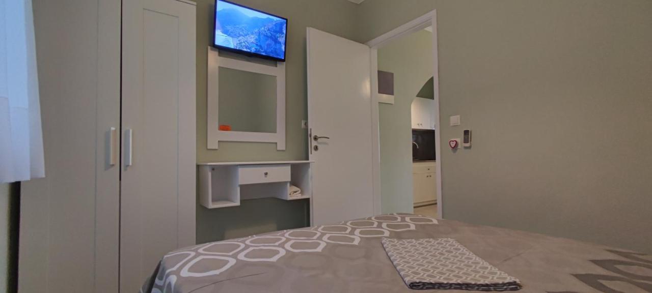 Garlis Apartments ซากูเดีย ภายนอก รูปภาพ